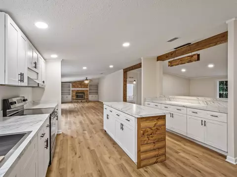7845 Meridale Dr, Tallahassee, FL 32305
