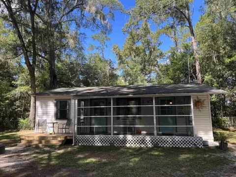 1071 Talquin Ave, Quincy, FL 32351