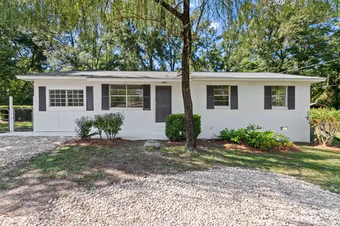 8526 Forest Wood Dr, Tallahassee, FL 32305
