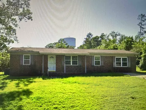 2880 Laris Dr, Tallahassee, FL 32303