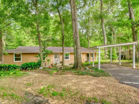 3624 Barbary Dr, Tallahassee, FL 32309