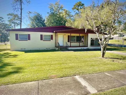 402 Fairbanks Dr, Tallahassee, FL 32304
