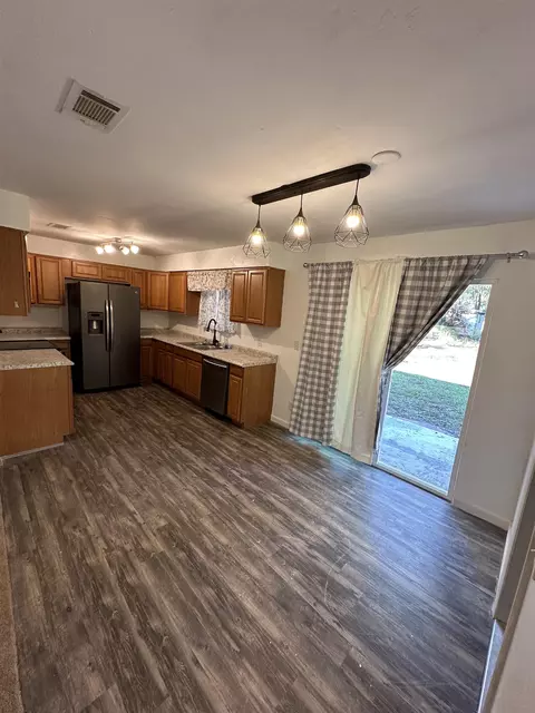 301 Sandra St, Perry, FL 32348 photo 5
