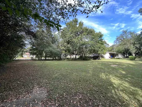 Nnn Peggy Drive, Tallahassee, FL 32305