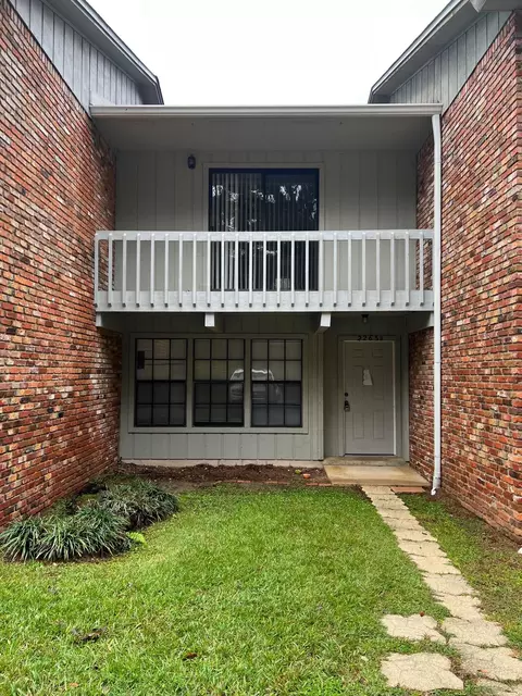 2263 Shady Timbers Cir #B, Tallahassee, FL 32304