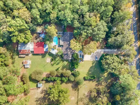 9572 Mahan Dr, Tallahassee, FL 32309