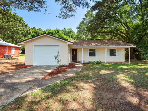 2168 Portsmouth Cir, Tallahassee, FL 32311