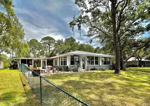 419 Mashes Sands Rd, Panacea, FL 32346