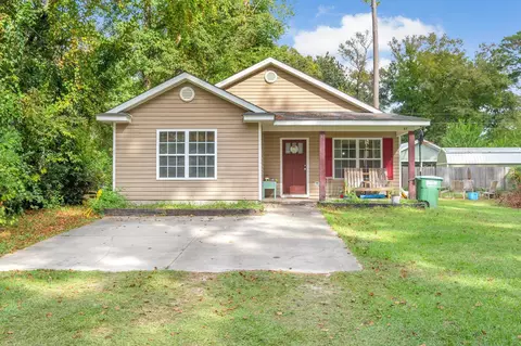 87 Beeler Rd, Crawfordville, FL 32327