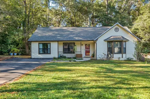 3174 Wood Hill Dr, Tallahassee, FL 32303