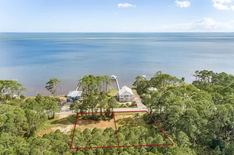 2909 E Hwy 98 #1, Lanark Village, FL 32323