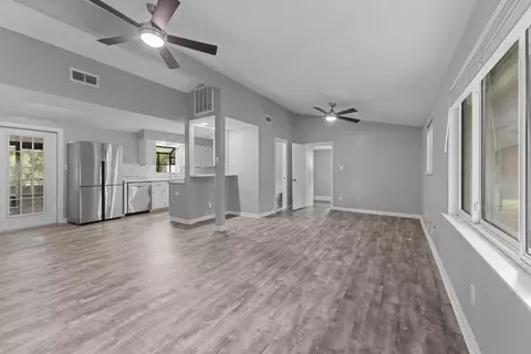 1518 Glenway Dr, Tallahassee, FL 32301