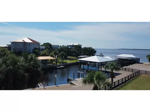 00 Schooner Ct, Panacea, FL 32346