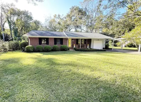 2124 Atchena Nene, Tallahassee, FL 32301