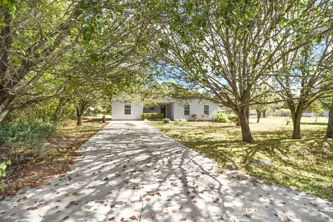 150 NW First St, Gretna, FL 32332