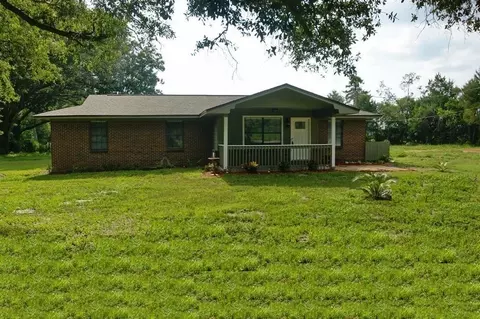 4305 Wintergreen Rd, Greenwood, FL 32443
