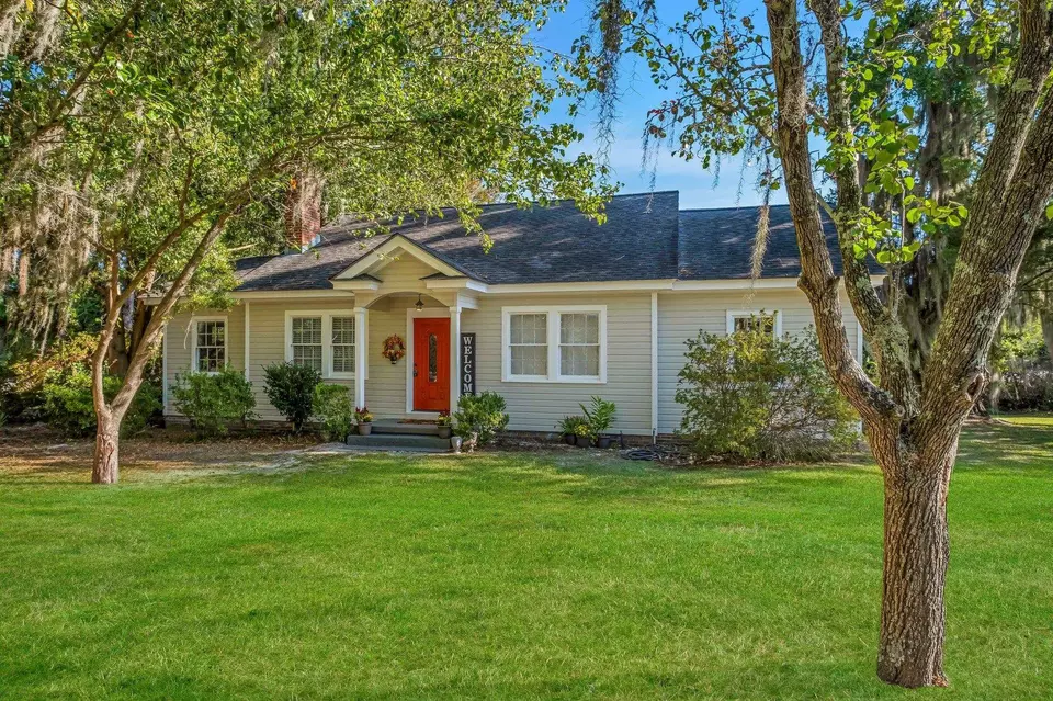 104 Myrtle Dr, Thomasville, GA 31792 26 Photos Movoto