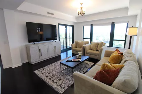 121 N Monroe St #7008, Tallahassee, FL 32301