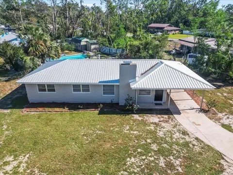 1001 E Margurite St, Perry, FL 32347 photo 2