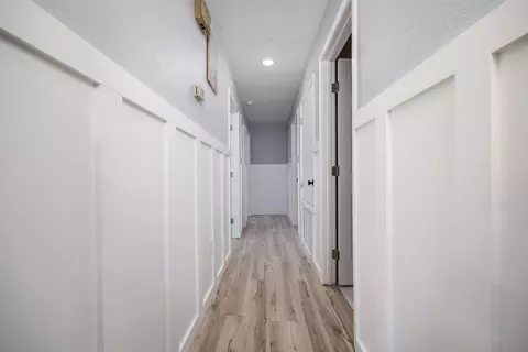 Entry Way - 1419 E Green St, Perry, FL 32347 photo 1 of 2