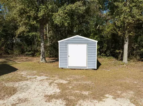 Exterior - 231 NE Green Tree Ter, Lee, FL 32059 photo 11 of 12