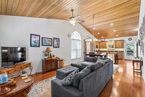 201 NW First St #A, Steinhatchee, FL 32359 photo 2