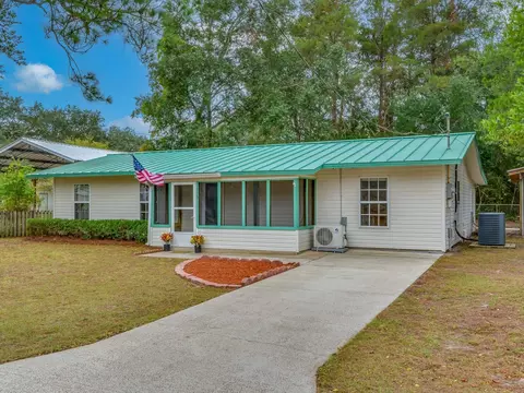 166 Carl King Ave, Carrabelle, FL 32322 photo 4