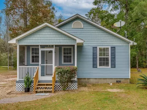 1556 Dr Mlk Jr Memorial Rd, Crawfordville, FL 32327