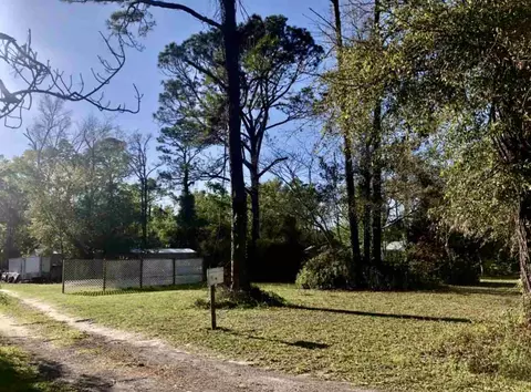 790 Woodville Hwy, Crawfordville, FL 32327