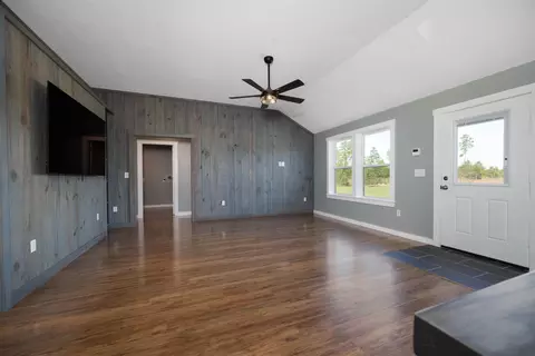999 NE River Trace Trl, Lee, FL 32059 photo 4