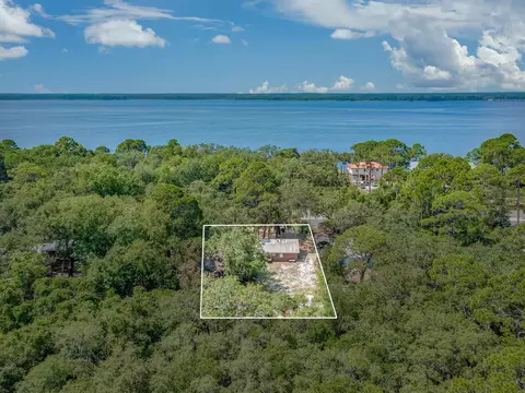 330 Mashes Sands Rd, Ochlockonee Bay, FL 32346