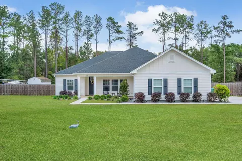 12 Violet Ln, Crawfordville, FL 32327