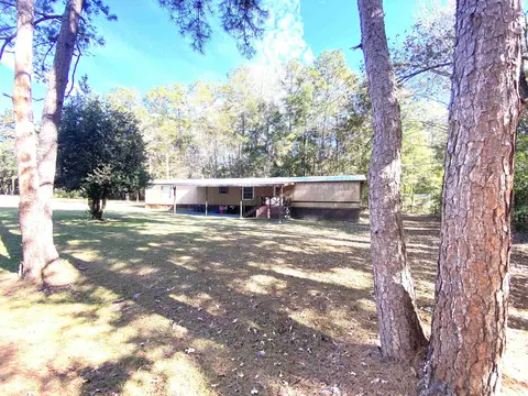 63 Mason Dr, Havana, FL 32333