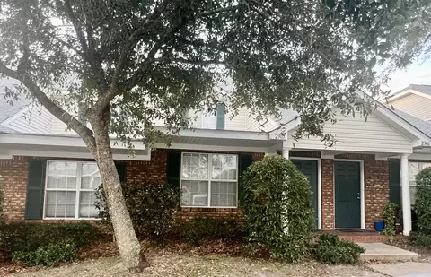 2738 W Tharpe Sts #2305, Tallahassee, FL 32303