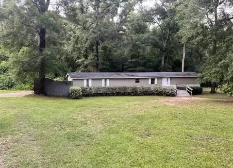 9046 Hardwood Ln, Tallahassee, FL 32311
