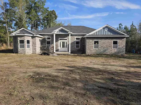 253 Peachtree Dr, Quincy, FL 32351