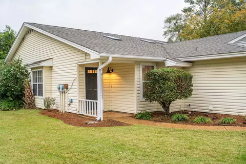 2132 Sand Dune Ct, Tallahassee, FL 32308