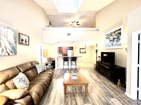 2801 Chancellorsville Dr #521, Tallahassee, FL 32312