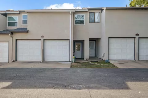 1327 Airport Dr #E15, Tallahassee, FL 32304