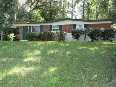 2239 Belle Vue Way, Tallahassee, FL 32304
