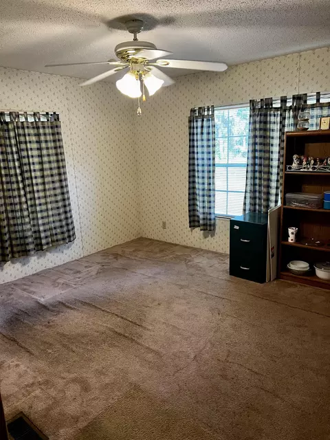 118 Crystal Ln, Crawfordville, FL 32327