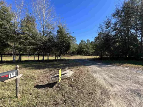 8568 Hosford Hwy, Quincy, FL 32351