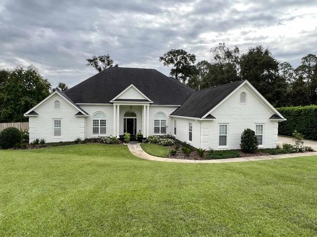 1567 Escadrille Dr, Tallahassee, FL 32308