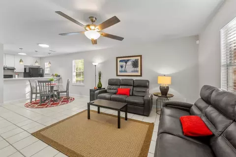 2104 Cambridge Dr, Tallahassee, FL 32304