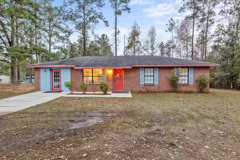 94 Park Lane Dr, Quincy, FL 32351