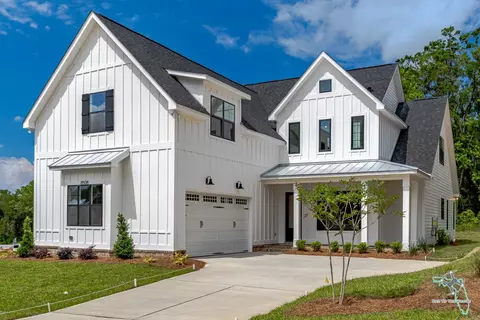 8500 Castle Pine Dr, Tallahassee, FL 32312