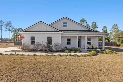 579 Parkside Cir, Crawfordville, FL 32327