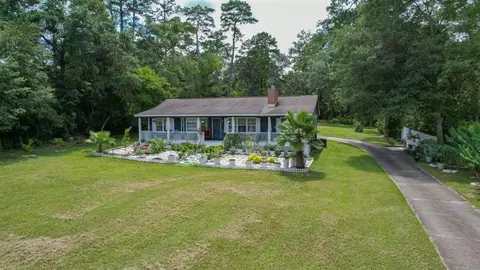 4664 Thomasville Rd, Tallahassee, FL 32309