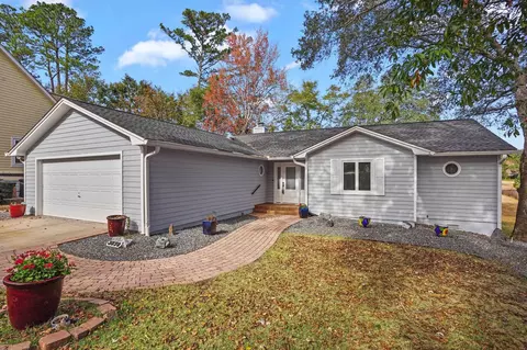 3878 Paddrick Dr, Tallahassee, FL 32309
