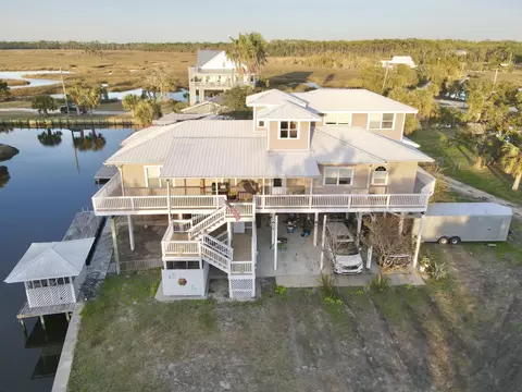 147 Kingfisher Rd, Perry, FL 32348